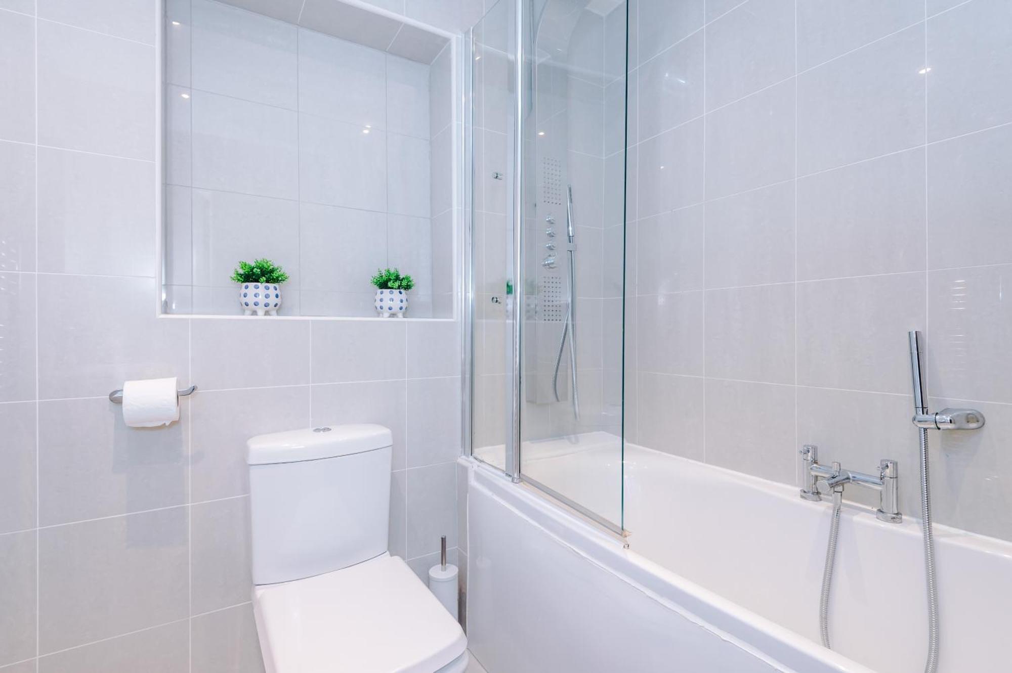 The Green- Beautiful & Spacious 5 Bed Detached In Worsley, Manchester 외부 사진