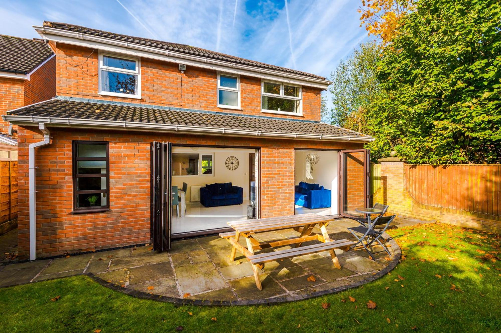 The Green- Beautiful & Spacious 5 Bed Detached In Worsley, Manchester 외부 사진